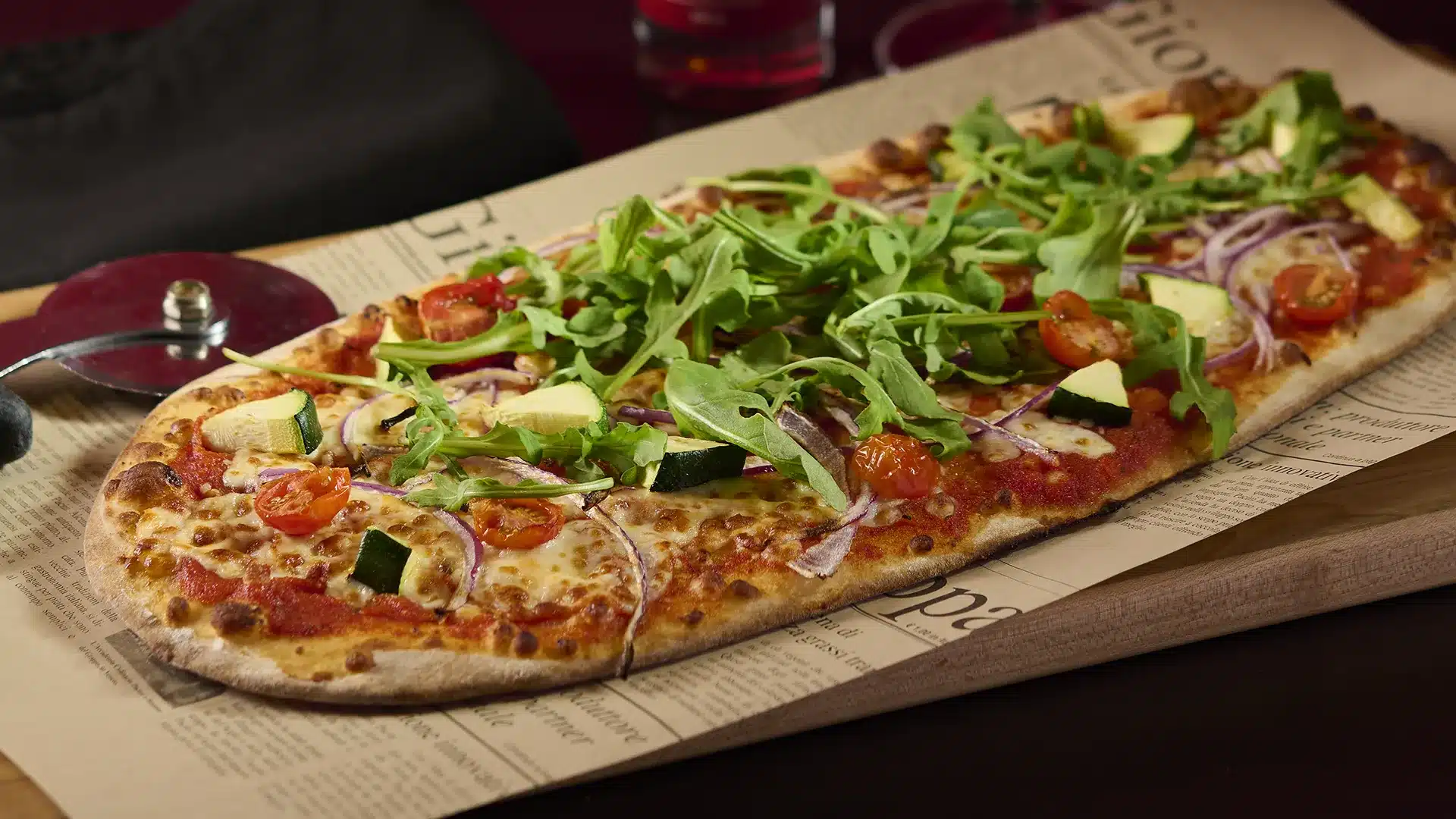 Pizza primavera PACINI Pizza Primavera PACINI garnie de légumes frais et colorés